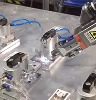 激光花季传媒在线下载APP器人工作站