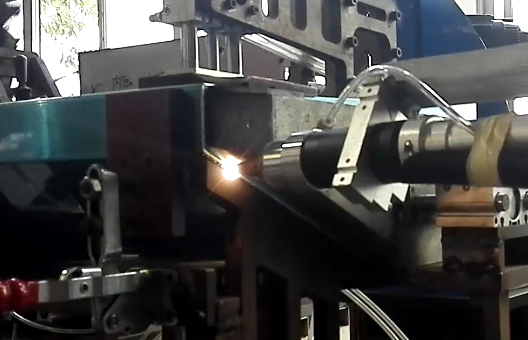 光纤传输激光花季传媒APP下载免费版机